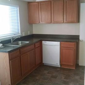 3 bedroom townhome kitchen