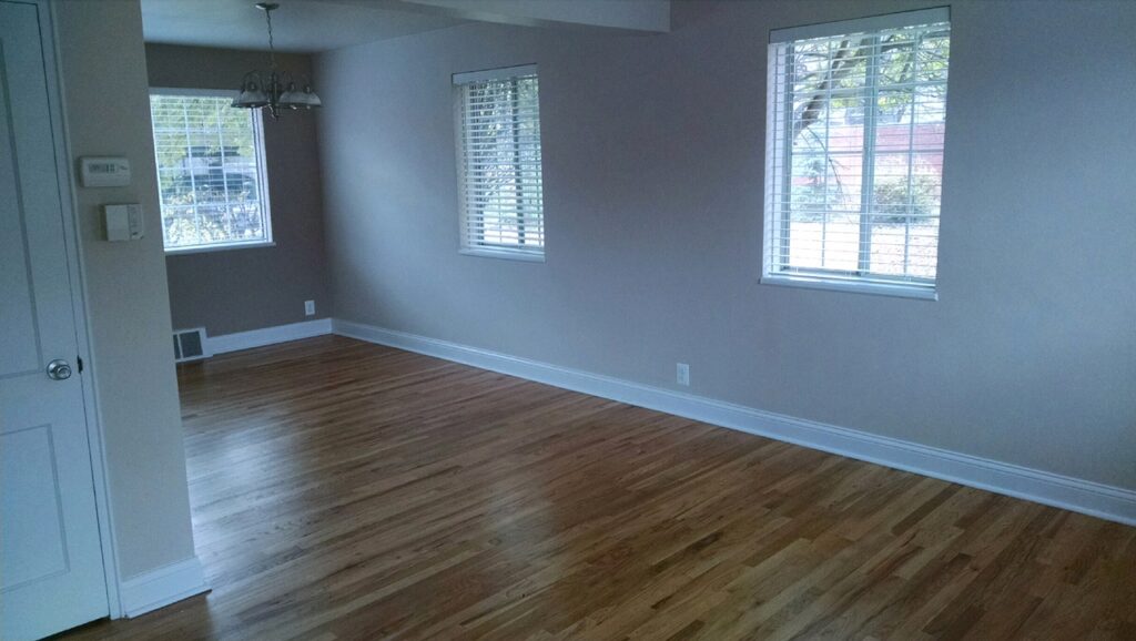 2 Bedroom / 1 Bath Townhome - Renovated 2 bed Town Home End Unit